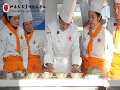 一擀一烙藏匠心！非遗传