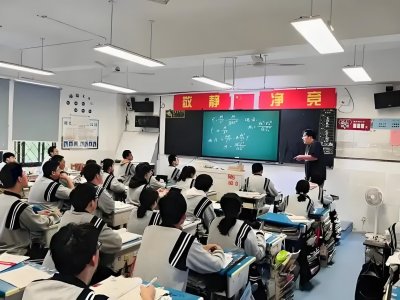 春季入学 VS 秋季入学，神